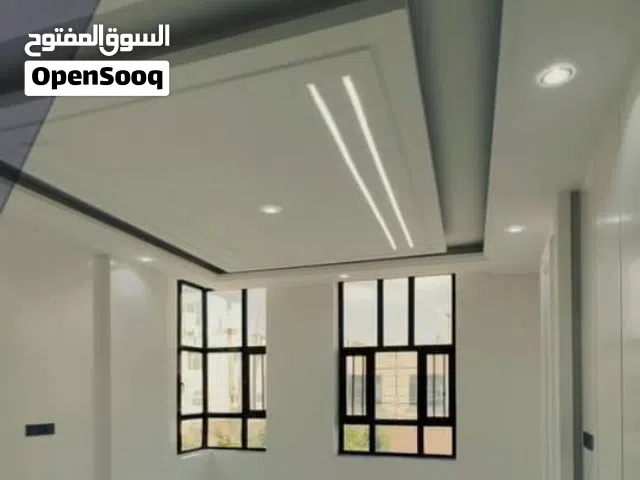 شقة تمليك فاخرة موقع مميز مساحة واسعة في ارقئ مناطق العاصمة صنعاء