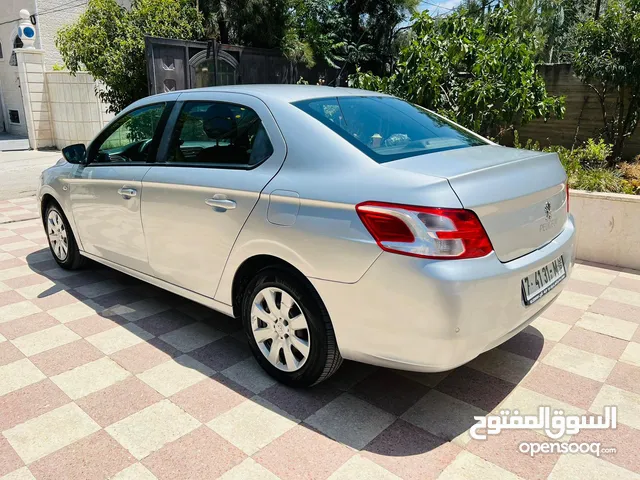 Used Peugeot 301 in Hebron