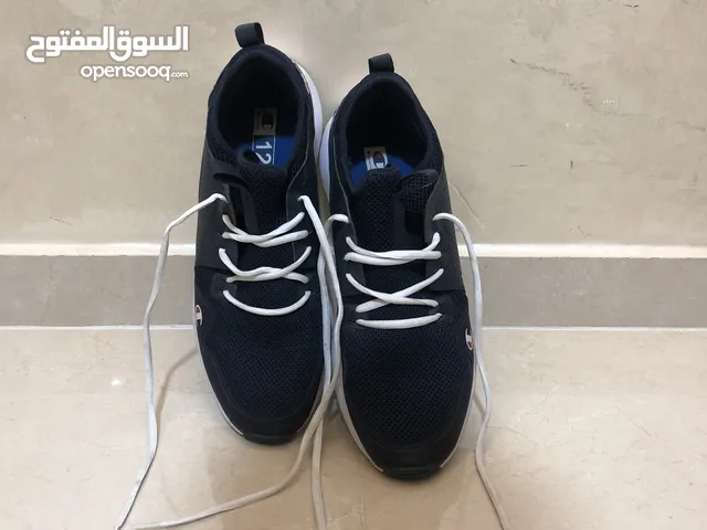 46 Sport Shoes in Salt