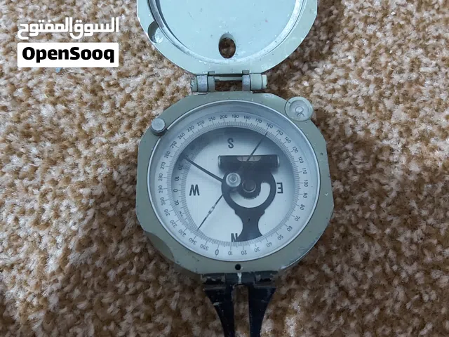 بوصلة حديد 360 درجة لمعرفة الاتجاهات