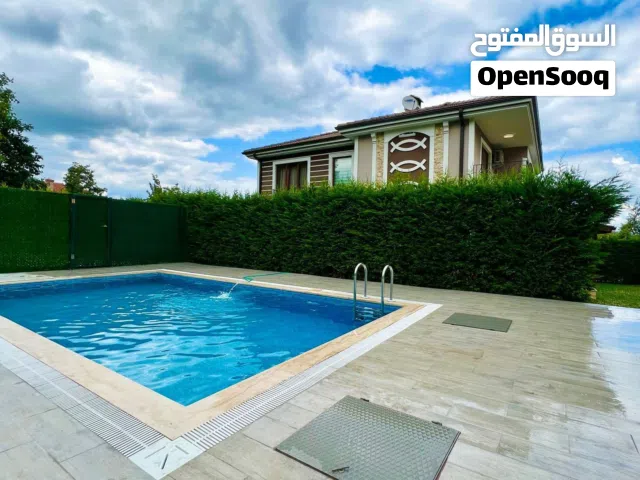 700 m2 5 Bedrooms Villa for Rent in Sakarya Sapanca