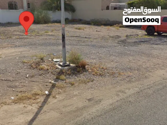 أرض بموقع نادر بالحيل الجنوبيه على مخرج رئيسي من شارع مزون تصلح للقسمه