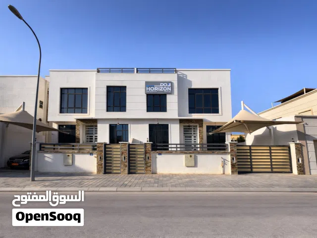 توين فيلا مميزة للبيع – الموالح الجنوبية