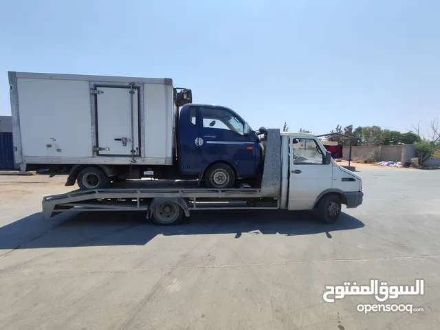 أفيكو ساحبة لنقل السيارات ذاخل وخارج طرابلس خدمات 24 ساعة