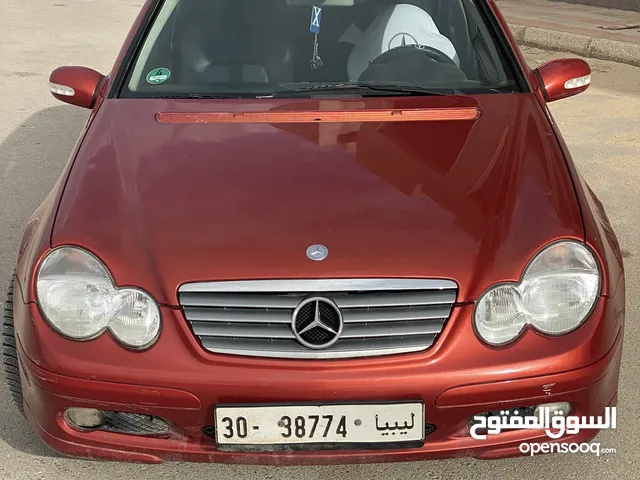 Mercedes Benz C-Class 2002 in Benghazi