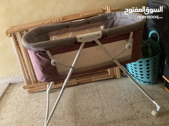 سرير اطفال