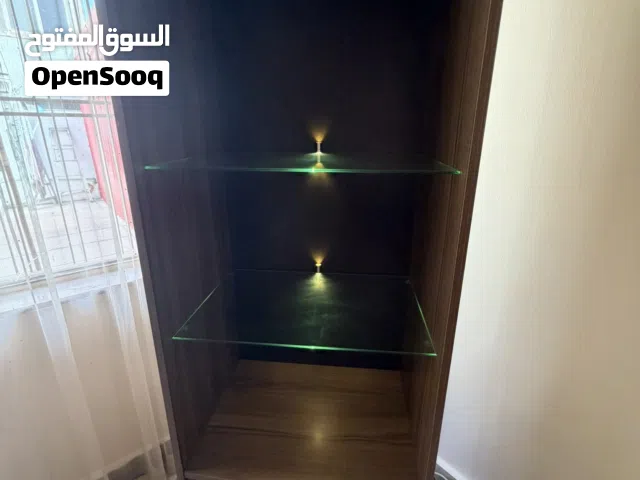 فاترينة عرض اثاث مضائة