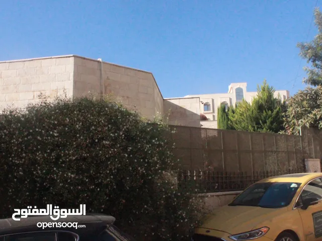 480m2 4 Bedrooms Villa for Sale in Amman Daheit Al Rasheed