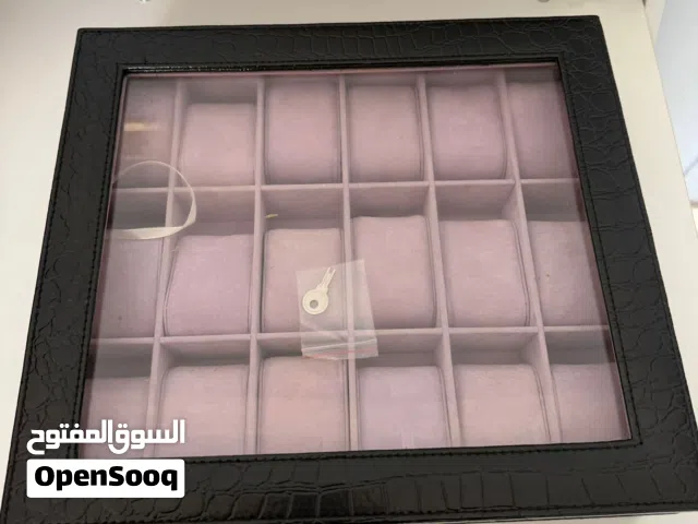 Others Black for sale  in Muscat