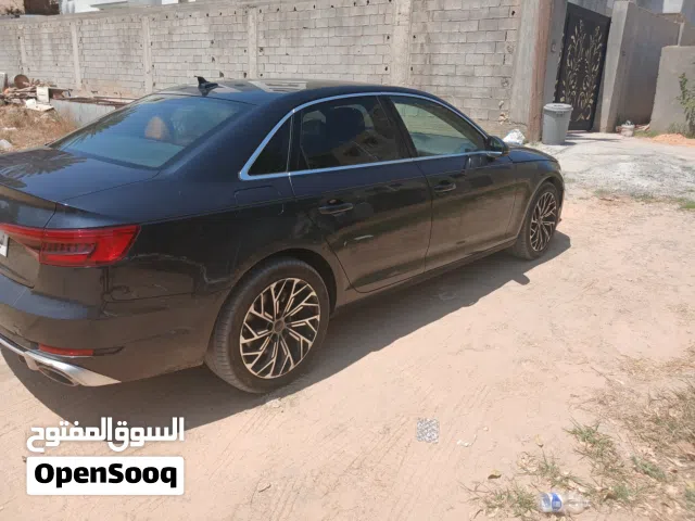 2017 أودي A4 Sedan