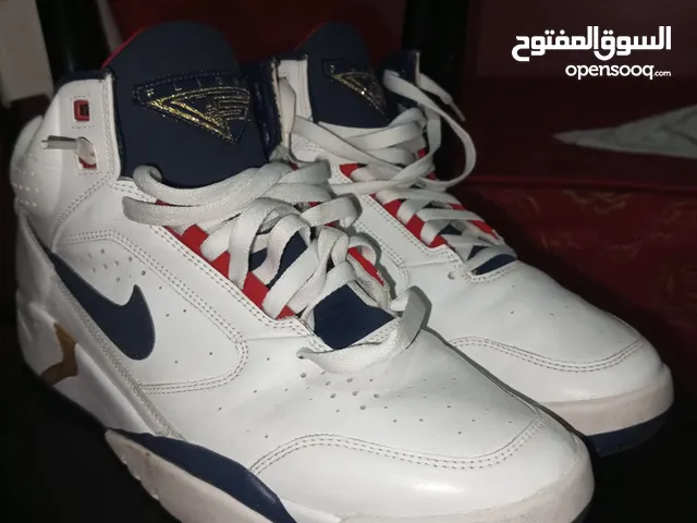 Chaussure Nike Originale 45 btaman rkhis