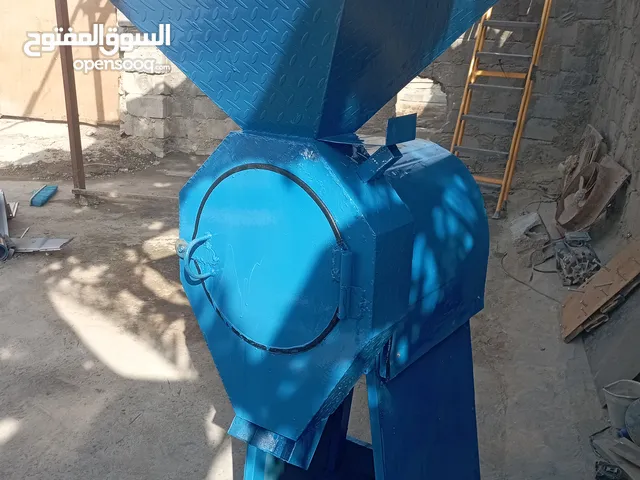 مكائن ومعدات الزراعيه والاعلاف