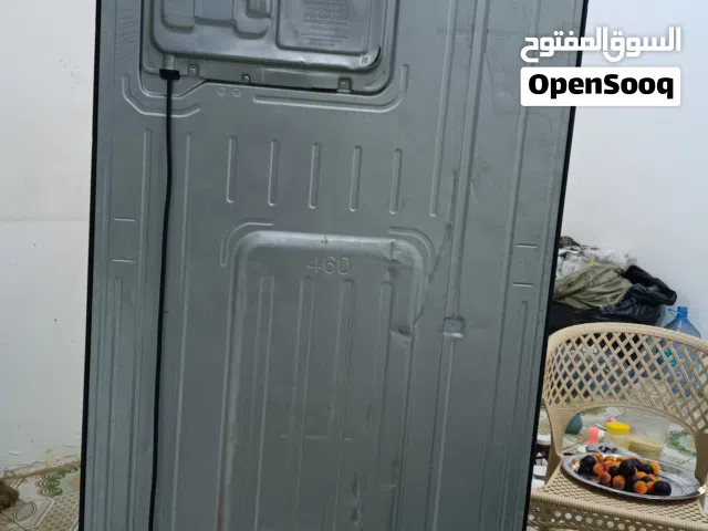 ثلاجة وادوات منزل