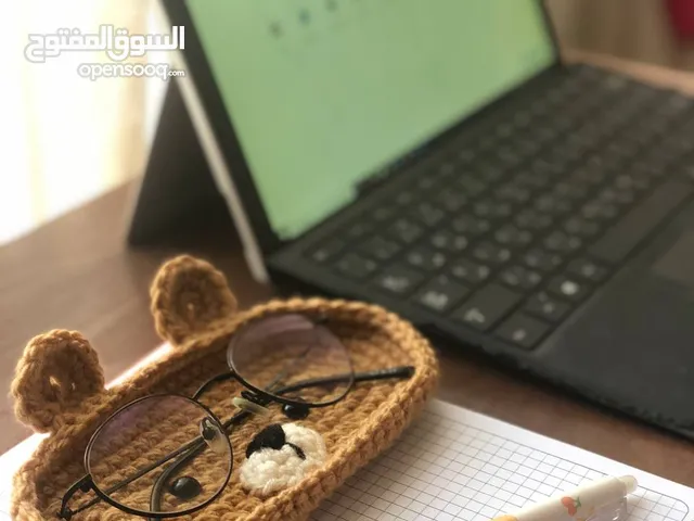 اعمال یدوية متنوعة حسب الطلب جملة ، ميداليات ،كوشات ، اكسسوارات ،قطع مميزة من الملابس