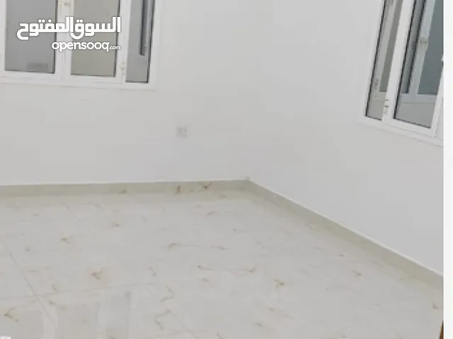 145 m2 3 Bedrooms Apartments for Rent in Muscat Al Mawaleh