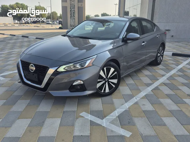 للبيع  نيسان التيما موديل 2019 وارد امريكا ماشية 86الف مايل بحالة الوكالة.    المواصفات 1/ 1  SV  فل