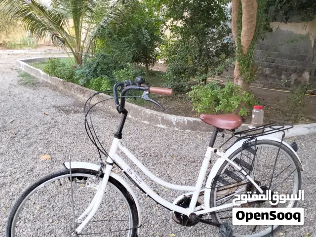 سيكل ياباني للبيع (مستعجل) لون مميز السعر خيالي فيه تبديل جيرات او (ناقل حركة) للبيع مستعجل