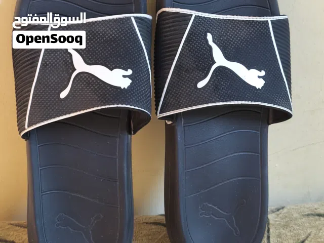 puma brand slippers size 44