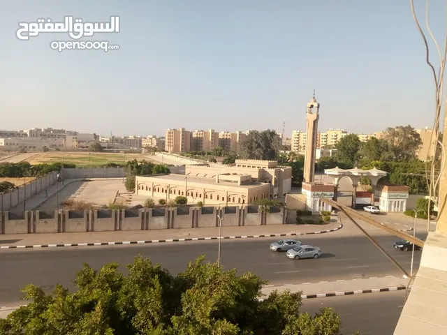 شقة للبيع للسكن او الاستثمار في الحي السادس امام جامعة الازهر