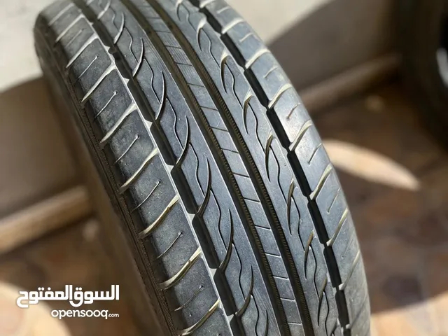 عجلة شبه جديدة ممتازة 15..60..195