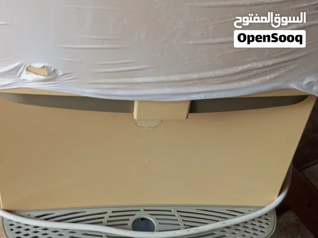 ثلاجه ماء بست براد ماء فيها ماء بارد ودافئ وحار ثلاث ازرار شغاله وتبرد