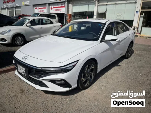 2025 هيونداي النترا GL
