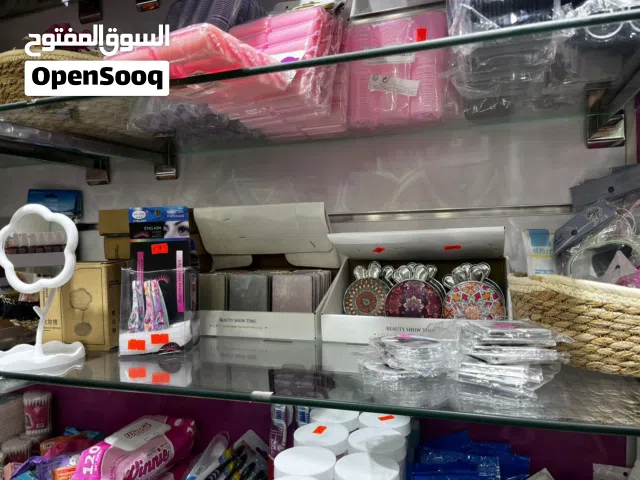 رفوف زجاج للبيع