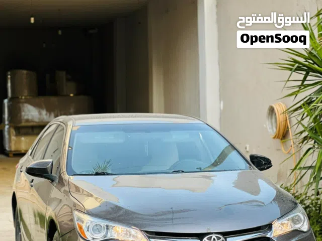 2014 تويوتا كامري XLE
