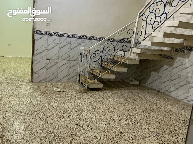 150 m2 2 Bedrooms Townhouse for Rent in Basra Al Jameea