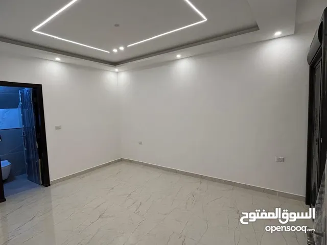 170 m2 3 Bedrooms Apartments for Sale in Amman Daheit Al Rasheed