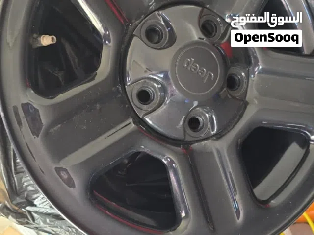 للبيع رنجات حديد اصل  رنج 16 يركب للجيب  مستعملات شي بسيط وتم صبغهن لون اسود نظاف بدون ضربات