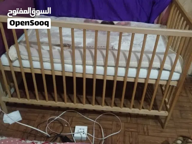 سرير اطفال مع الفرش ماركة عالميه من بريطانيا