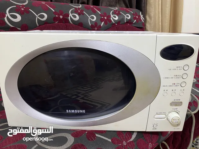 Samsung 0 - 19 Liters Microwave in Basra