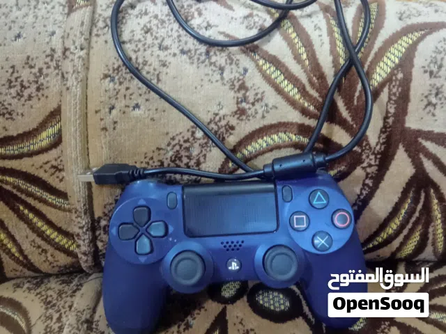 يده بلاي ستيشن فور 4