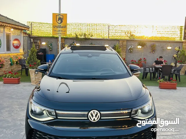 Volkswagen ID6 black edition