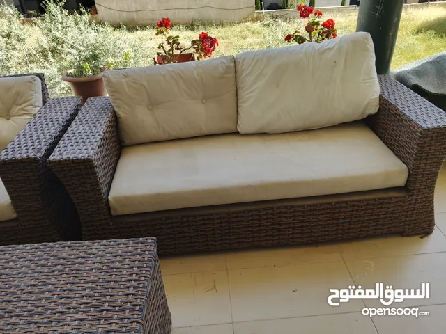 كنب راتان مستعمل 5مقاعد بحاله جيده جدا