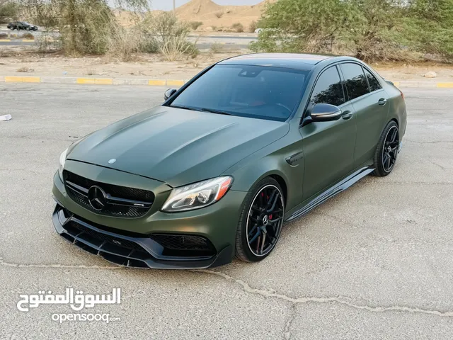 مرسيدس C63sAMG وارد امريكا ماشي 170km مديل 2016 الموتر عليه جلاد لون الاصلي اسود