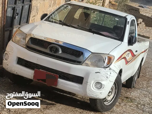 2007 تويوتا هيلوكس Standard
