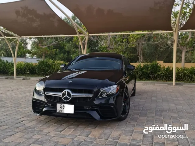 Mercedes E300 Converted to E63  مرسيدس E300 قمة في النظافة محوله E63,دفع خلفي