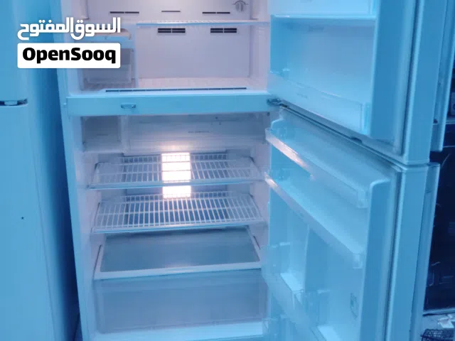 نبيع ثلاجه حجم كبير ماركت هيتاشي 24 قدم بحاله ممتازه استخدام خفيف بغاز الوكاله مع التوصيل والتشغيل و
