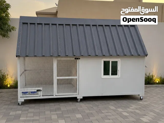 بيت جديد عازل قوي للحرارة للكلاب والقطط للبيع