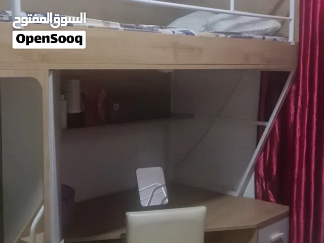 عدد 2 غرف نوم  تمشي صغار وكبار