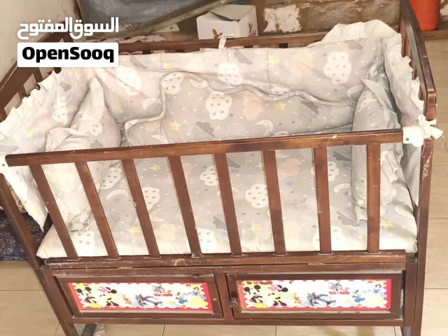إسرير أطفال بحالة جيدة