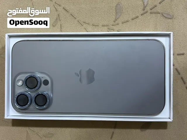 ايفون 15 برو ماكس نظيف وبي مجال