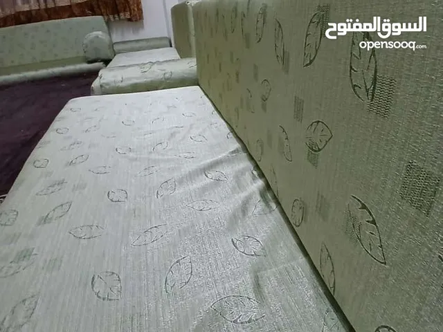 مجلس للبيع بسعر مغري
