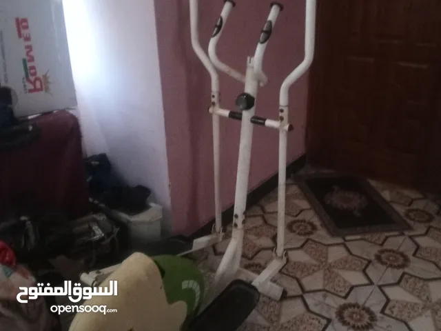 جهاز جري منتاز ثقيل وبي تعديل وزن سعر 60 ناقصه بس شاشه
