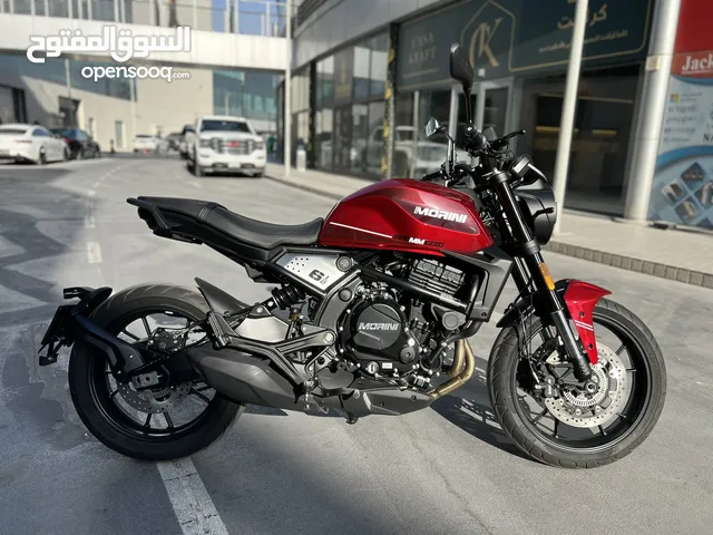 Moto Morini Seiemmezzo 650STR