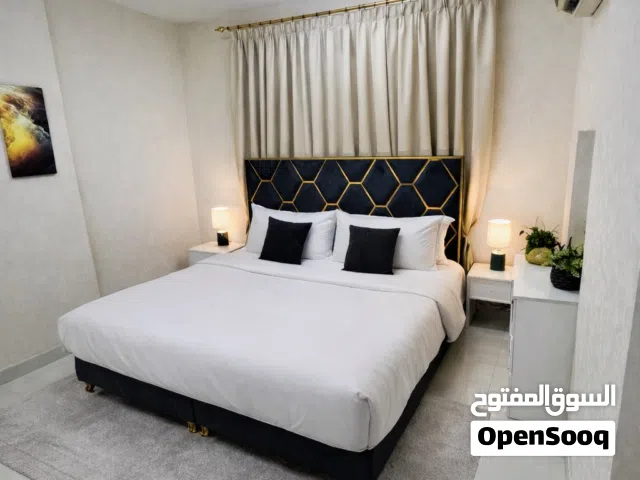 شقة مفروشــة 33 راقيــة ف سوق الخوض للعوائل مع Wi-Fi مجاني