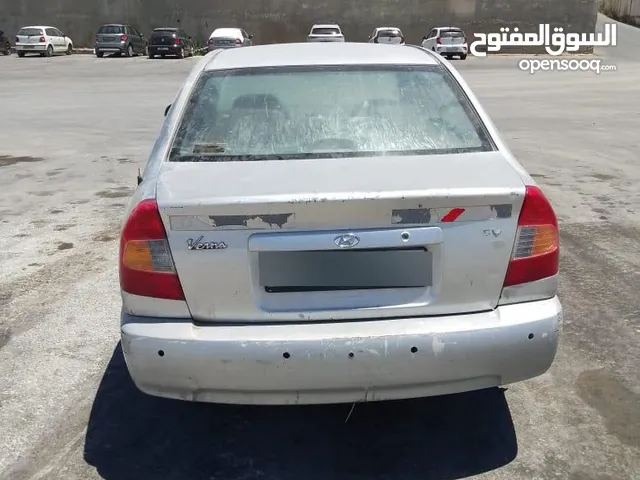 هونداي فيرنا للبيع بسعر 20 الف قابل للتفاوض تامين وترخيص لاخر السنة شهر 11