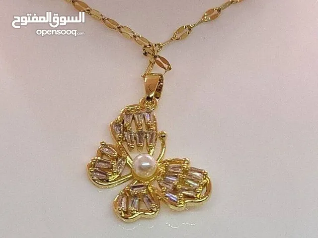 قلادة الفراشة قلادة نسائية فاخرة مطليه بالذهب